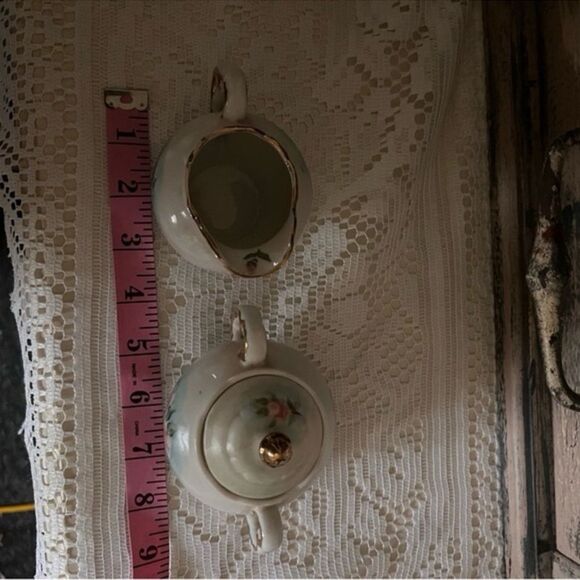 Mini Cream Sugar Vintage 1972 Hand Painted White Blue Roses Signed 🎉 HOST PICK 🎉 - Picture 4 of 16